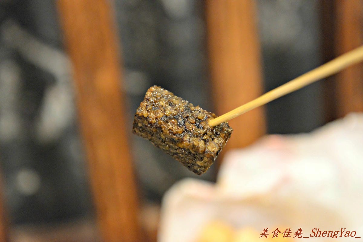 [台中沙鹿]銓仔炸雞 靜宜店 – 來自大雅的三十年歷史老牌鹹酥雞店, 炸物口味特殊,下酒又好配飯,大推香雞排、魷魚和百頁豆腐。(店家邀約)(已歇業)