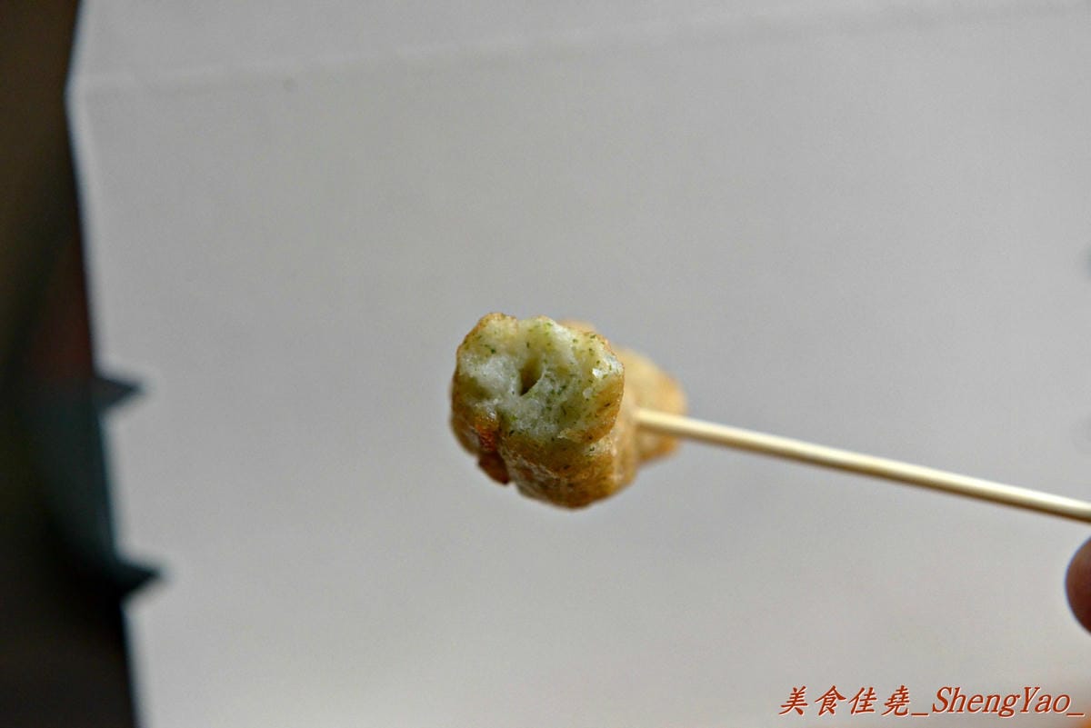 [基隆仁愛]基隆天婦羅 – 源自信義市場內知名炸天婦羅老攤,多家媒體和美食節目報導過,老闆本身也是傳奇人物,店內手工天婦羅口味特殊、用料實在,消費滿300元還能抽iphone 6s。