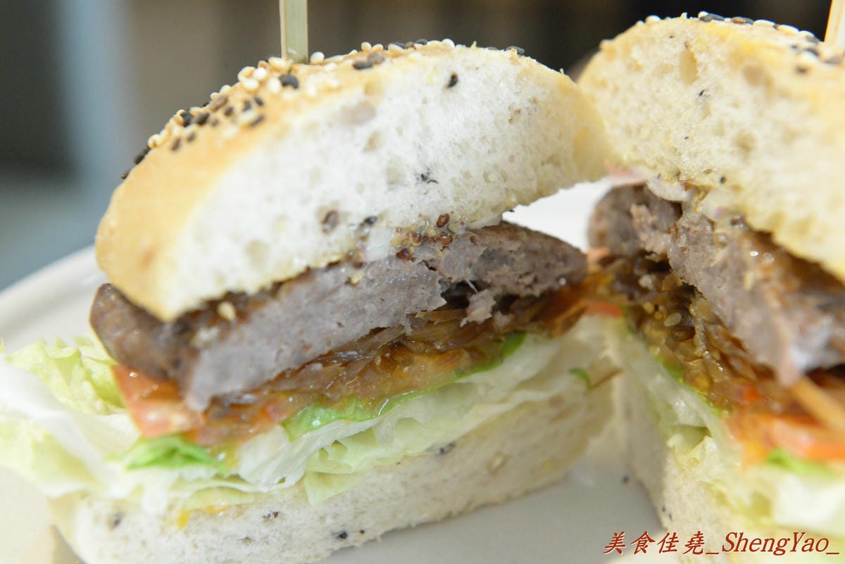 [台中清水]雲草廚房 – 清水超厲害的手作BRUNCH,餐點選用在地自然食材,料理方式帶有創意,兼顧健康與美味,吃過後幾乎很難不愛上他們。