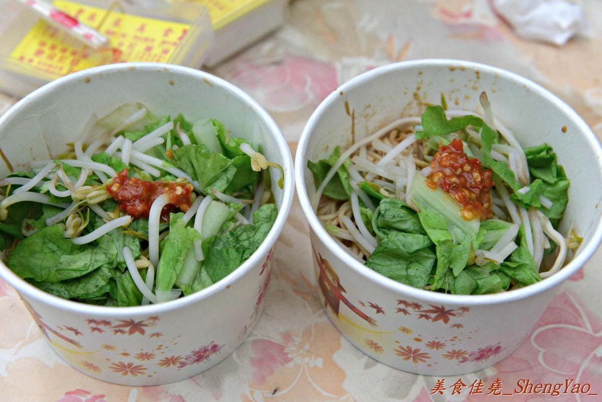 [台中清水]來來臭豆腐 – 清水超人氣臭豆腐餐車,百香果口味臭豆腐很有創意,老闆大方又熱情,來吃要有被餵到飽的心理準備。(已有店面,文末有地圖)