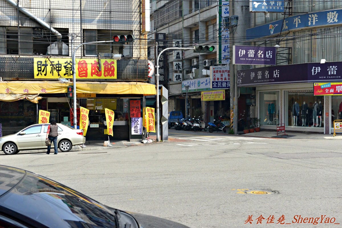 [台中沙鹿]王巧手小籠包 – 沙鹿老字號小籠包重新整修再出發,新口味的麻辣小籠包、鯛魚小籠包好特別好好吃。(已歇業)