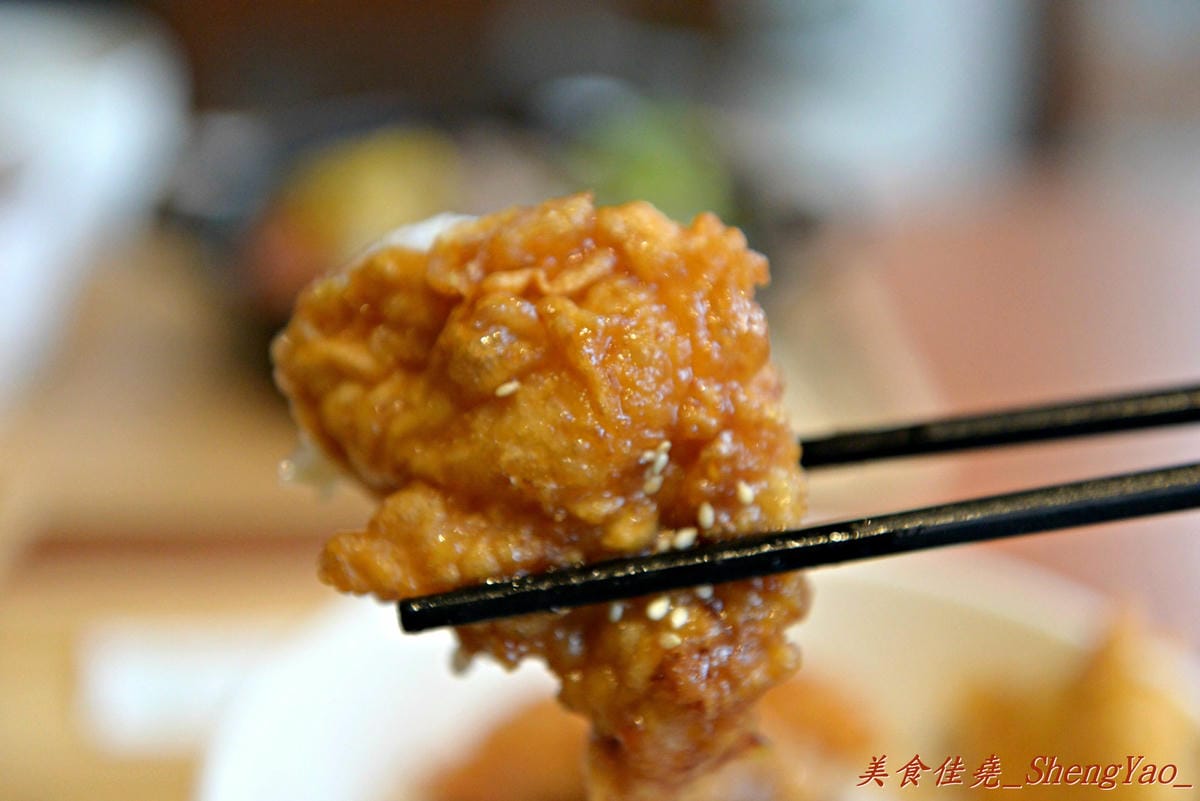 [台中龍井]豆子洋食商行 – 在東海商圈小有名氣的”豆子咖啡”轉型賣洋食鍋物了,餐點口味有水準,份量充足且價位合理,用餐環境超舒適,約會聚餐好去處。(店家邀約)