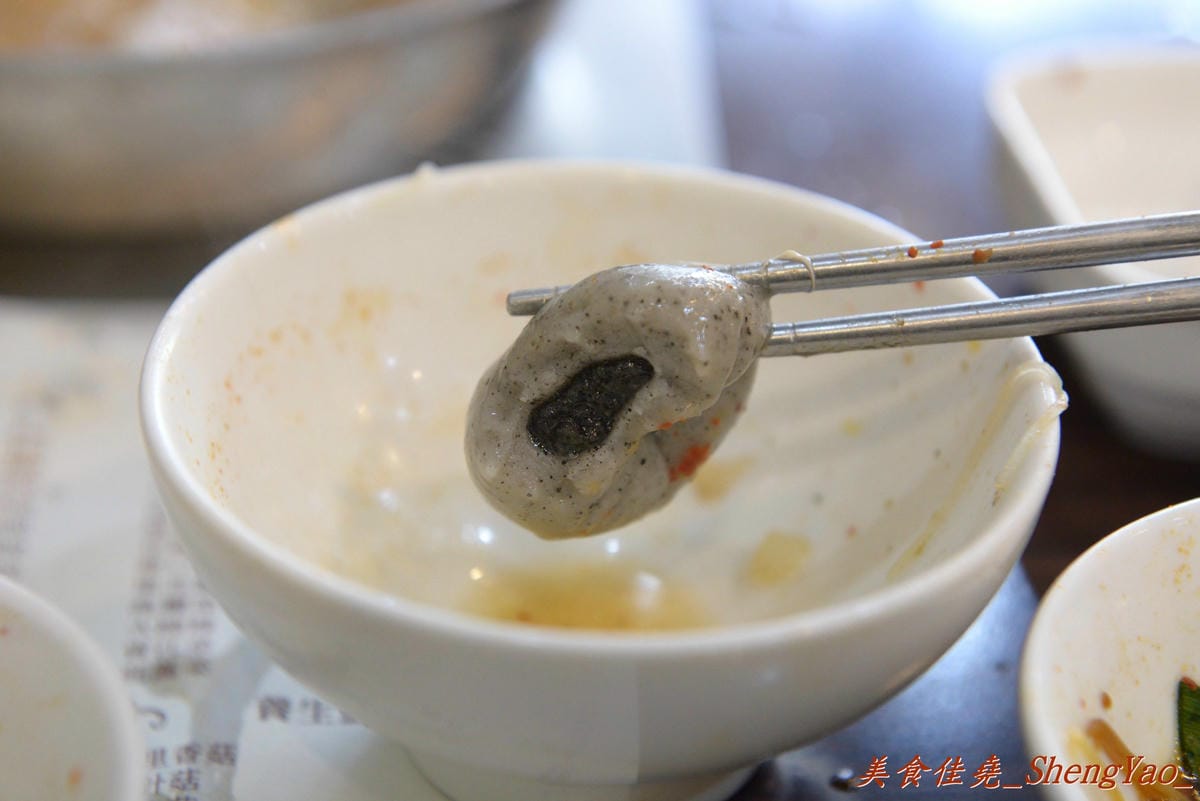 [台中沙鹿]新都 私房涮涮鍋 – 沙鹿在地人才知道,隱身巷弄間的老字號火鍋店,食材新鮮,湯頭用埔里水熬製,價格稍微偏高。