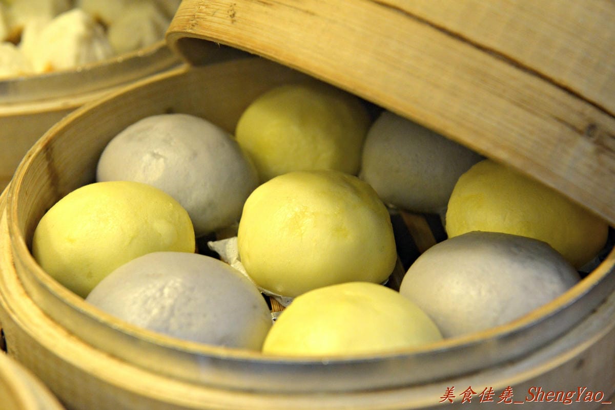 [台中西屯]林洋記香港燒賣 逢甲店 – 逢甲夜市散步美食又一家,多達20種以上的精緻港式燒賣可挑選,味道上還算不錯,年輕帥哥老闆態度親切。
