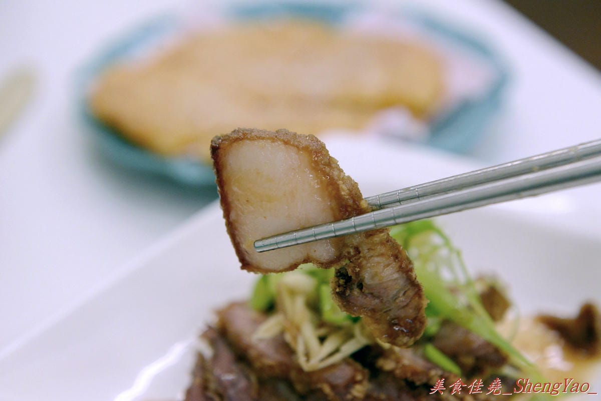 [台中北屯]海光新村 – 北平路上新開的眷村擀麵店,餐點口味還不錯,價格便宜、份量超級大,大推五味醋溜雞拌麵和士官長酸白菜麵 !!