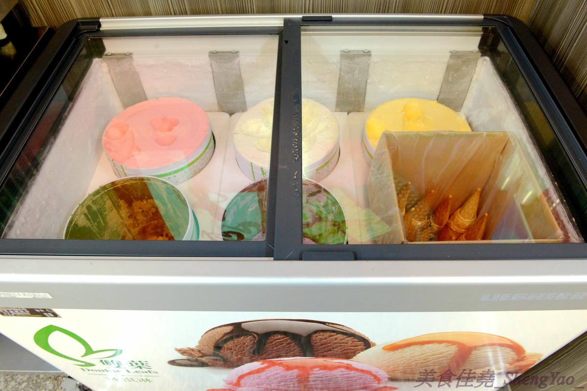 [台中沙鹿]饌囍堂臭臭鍋 靜宜店 – 彰化開上來的小火鍋連鎖店,類似”五路鍋聖”強化版,百元出頭價格,內用白飯肉燥、飲料和冰品一律免費。