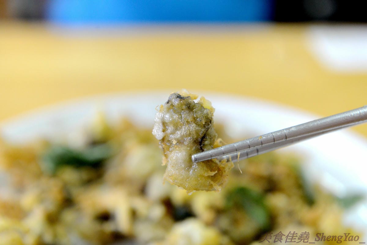 [台中沙鹿]故鄉飯麵現炒小吃 – 老師傅的手路菜餐廳,熱炒菜色豐富,便宜好吃有水準,而且還有賣單人份的,一個人來吃也合適。(遷至清水區臨港路5段72號)