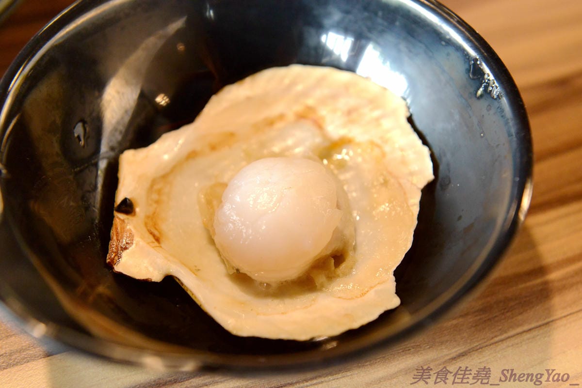 [台中梧棲]57夯肉 – 梧棲第一家燒肉火鍋吃到飽餐廳,食材幾乎都很新鮮,肉類和海鮮品質還算不錯,平價收費,烤完身上無油煙味,5/14-5/27試營運期間免收一成服務費。