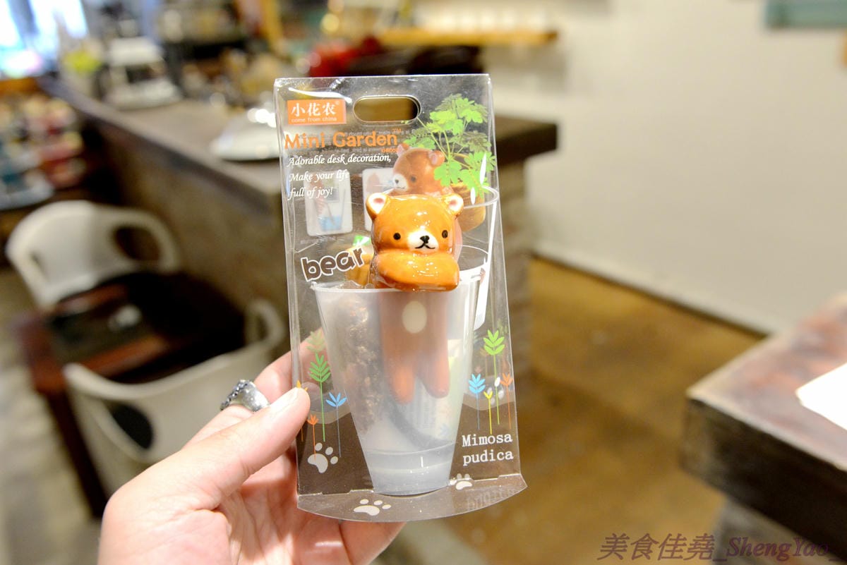 [基隆仁愛]朱比特咖啡 – 基隆新開幕的特色咖啡店,店內裝潢以海洋為元素,結合藝文氣息,咖啡使用自烘咖啡豆,單品咖啡好喝夠水準,5/20以前全店消費一律8折。(已歇業)
