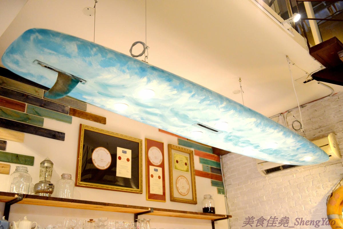 [基隆仁愛]朱比特咖啡 – 基隆新開幕的特色咖啡店,店內裝潢以海洋為元素,結合藝文氣息,咖啡使用自烘咖啡豆,單品咖啡好喝夠水準,5/20以前全店消費一律8折。(已歇業)