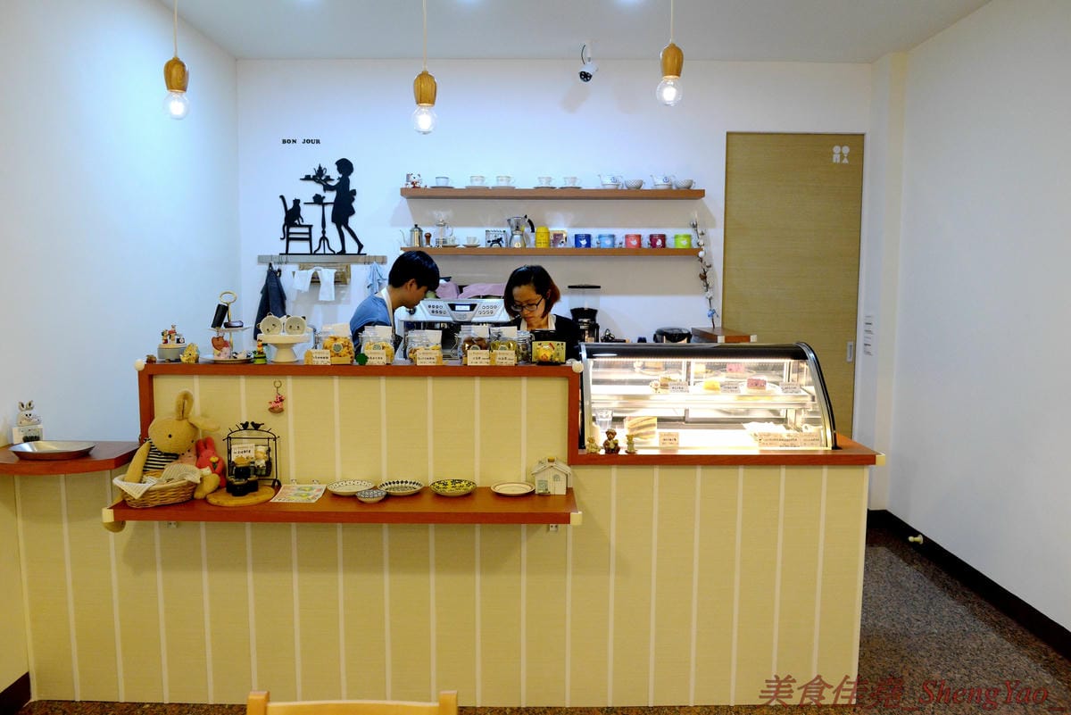 [台中沙鹿]Bon&Jour 豹·啾點心工作室 – 沙鹿新開幕的超好吃巷弄甜點店,以樸實健康減糖為原則,食材自然不加化學添加物,甜點蛋糕真材實料,每一款都好好吃,應該是沙鹿最好吃的甜點店了 !!