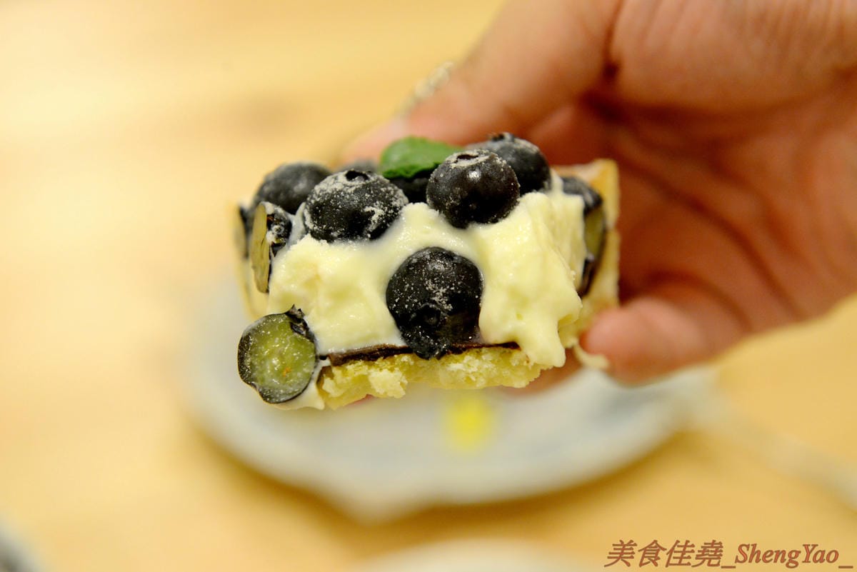 [台中沙鹿]Bon&Jour 豹·啾點心工作室 – 沙鹿新開幕的超好吃巷弄甜點店,以樸實健康減糖為原則,食材自然不加化學添加物,甜點蛋糕真材實料,每一款都好好吃,應該是沙鹿最好吃的甜點店了 !!