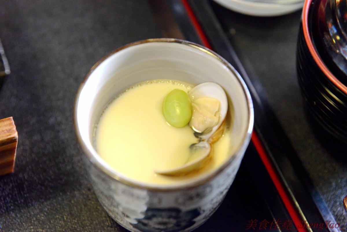 [台中沙鹿]神泉創意麵食 – 沙鹿新開的拉麵丼飯咖哩專賣店,餐點選擇多樣化,炸物類還不錯,價格不貴,目前點兩份特定系列套餐就送日式黃金豬排一份。(已歇業)