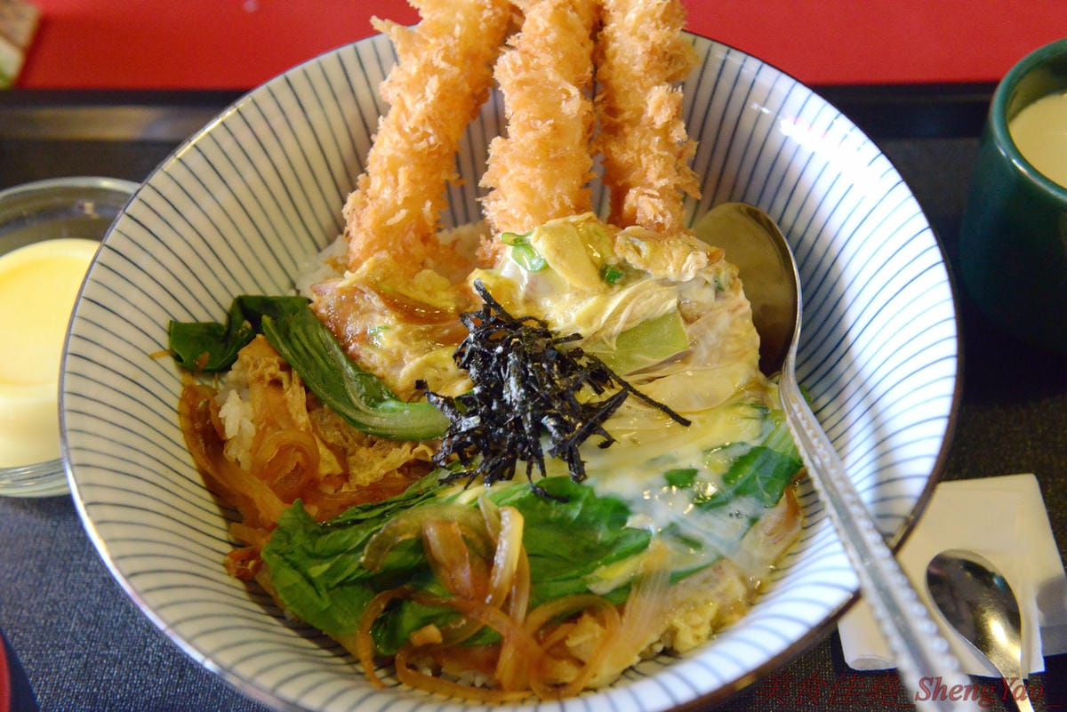 [台中沙鹿]神泉創意麵食 – 沙鹿新開的拉麵丼飯咖哩專賣店,餐點選擇多樣化,炸物類還不錯,價格不貴,目前點兩份特定系列套餐就送日式黃金豬排一份。(已歇業)