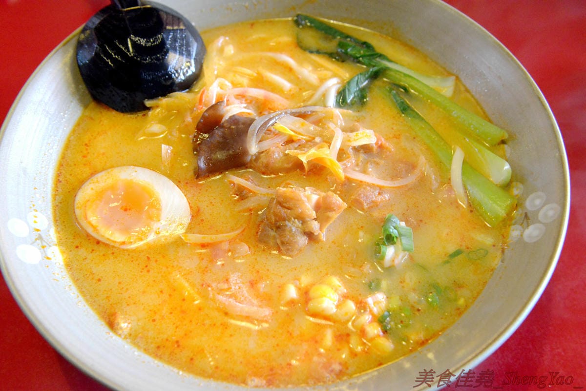 [台中沙鹿]神泉創意麵食 – 沙鹿新開的拉麵丼飯咖哩專賣店,餐點選擇多樣化,炸物類還不錯,價格不貴,目前點兩份特定系列套餐就送日式黃金豬排一份。(已歇業)