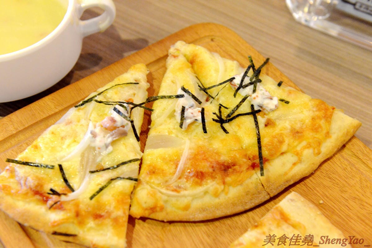 [台中沙鹿]義米蘭Pizza&Pasta – 沙鹿第一家披薩吃到飽餐廳,價位便宜,主餐不錯吃,披薩口味還不少,另外也有炸雞薯條等多種炸物,適合全家大小聚餐的新地方。(已歇業)