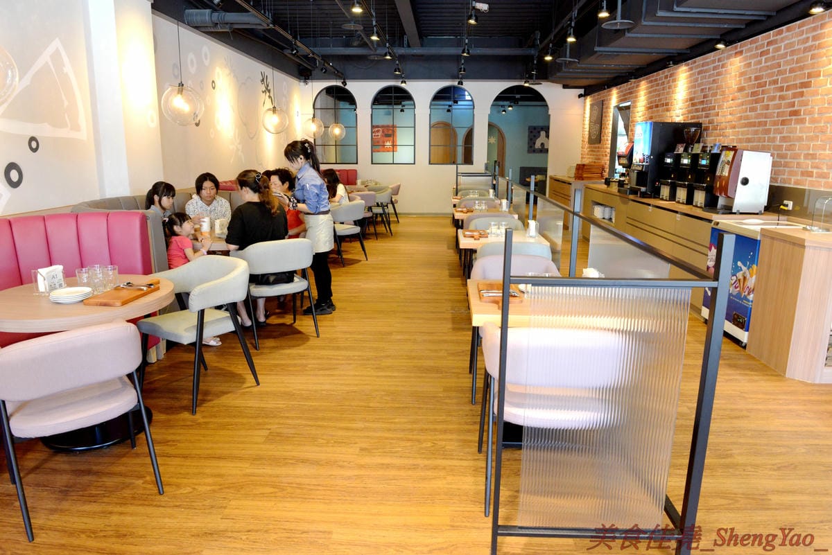 [台中沙鹿]義米蘭Pizza&Pasta – 沙鹿第一家披薩吃到飽餐廳,價位便宜,主餐不錯吃,披薩口味還不少,另外也有炸雞薯條等多種炸物,適合全家大小聚餐的新地方。(已歇業)