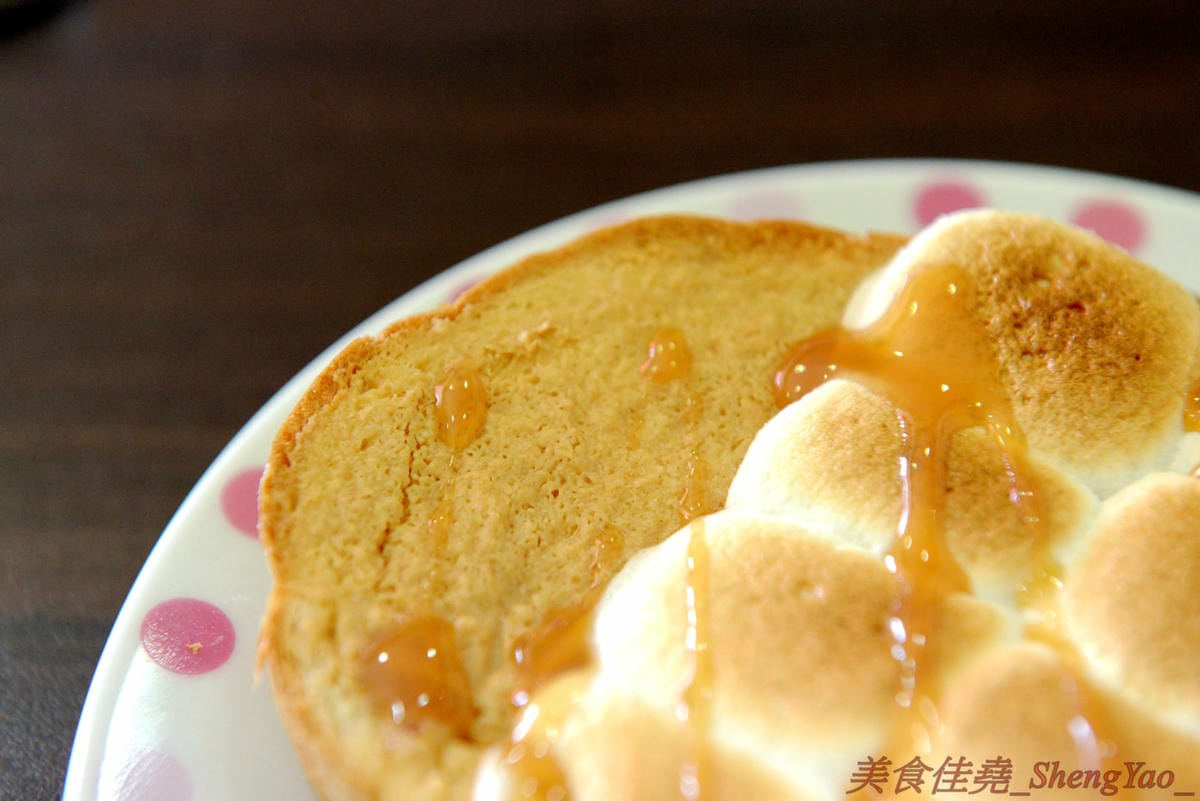 [台中梧棲]幸福早餐坊 – 梧棲超人氣西式早餐店,餐點帶有創意,價格超便宜又好吃,不輸給一些知名連鎖早餐店,早上8點過後還有加賣小鮮肉奶茶和燈泡珍珠奶茶(燈泡奶茶周六周日限定)。