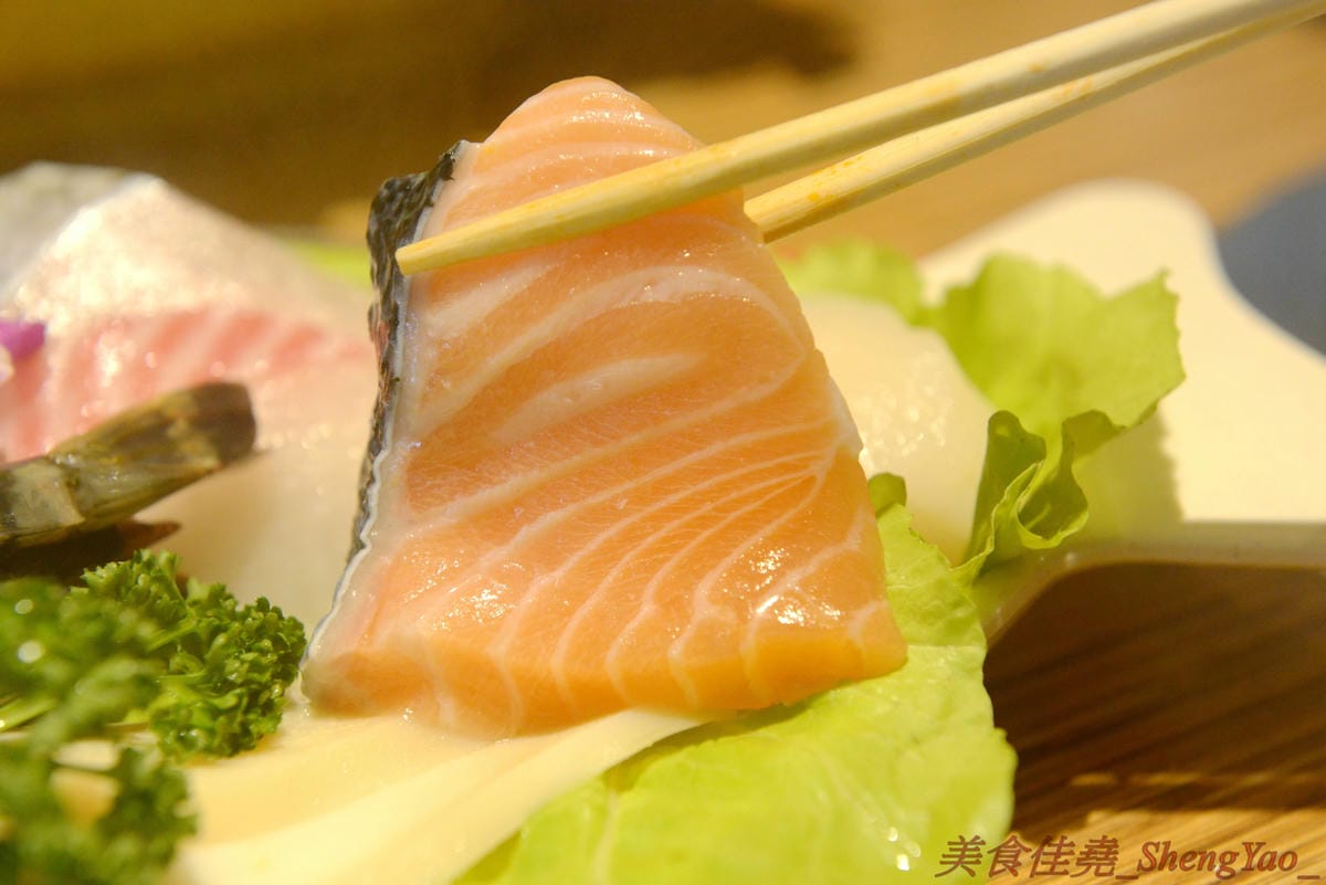 [台中梧棲]鍋全 日式涮涮鍋 – 梧棲新開幕的平價日式涮涮鍋,食材新鮮,價格平實,份量充足,飲料、冰品也是無限供應,6/9以前慶祝開幕消費全面85折。