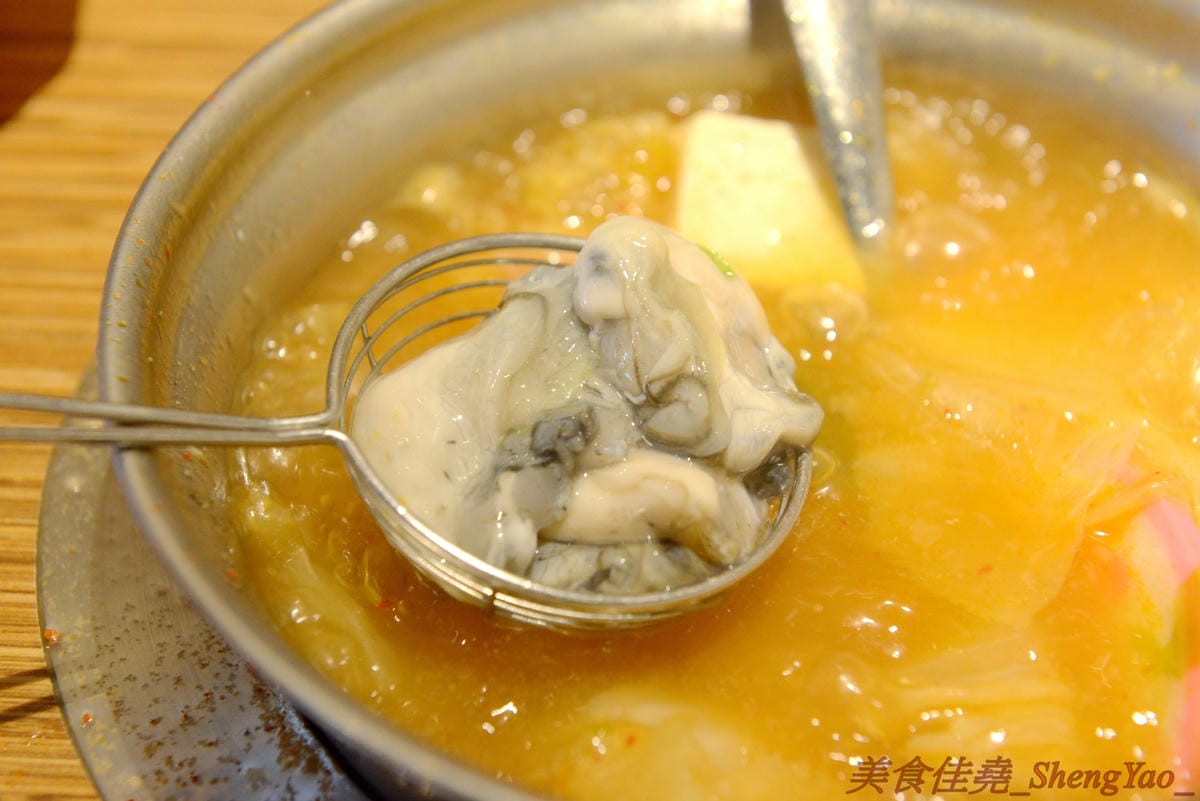 [台中梧棲]鍋全 日式涮涮鍋 – 梧棲新開幕的平價日式涮涮鍋,食材新鮮,價格平實,份量充足,飲料、冰品也是無限供應,6/9以前慶祝開幕消費全面85折。