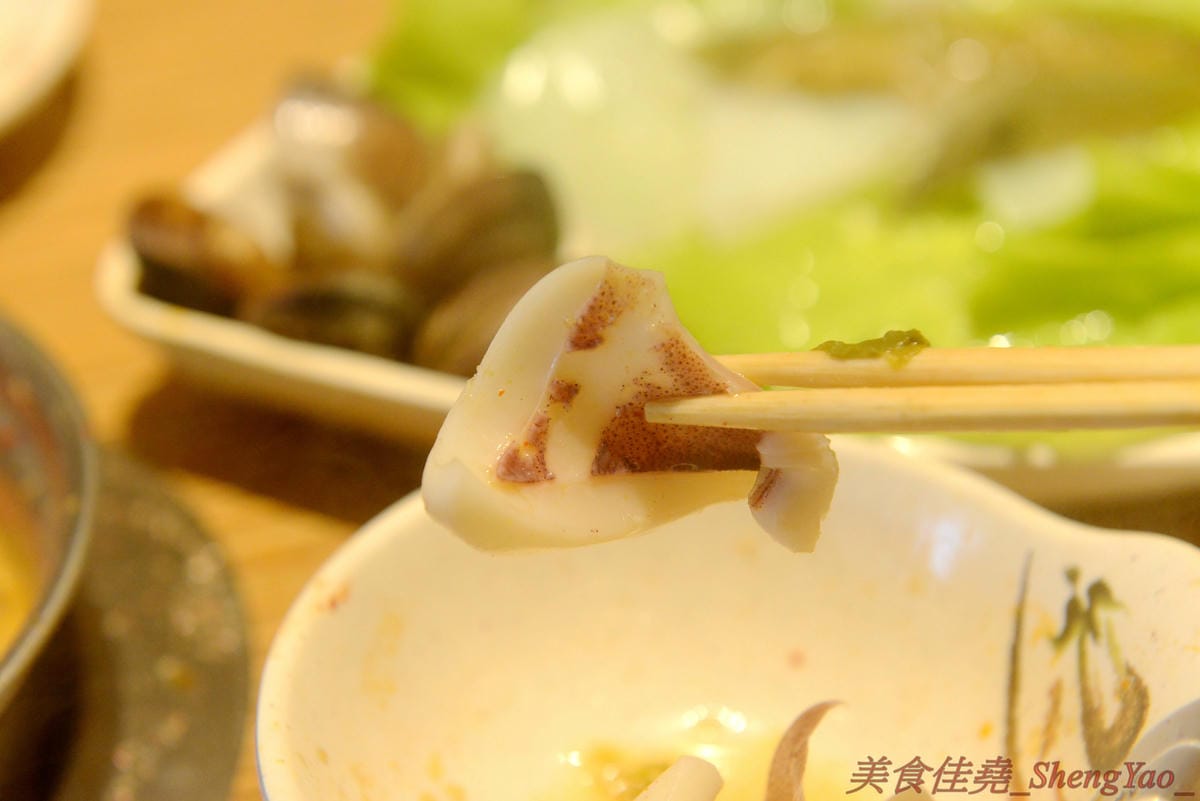 [台中梧棲]鍋全 日式涮涮鍋 – 梧棲新開幕的平價日式涮涮鍋,食材新鮮,價格平實,份量充足,飲料、冰品也是無限供應,6/9以前慶祝開幕消費全面85折。