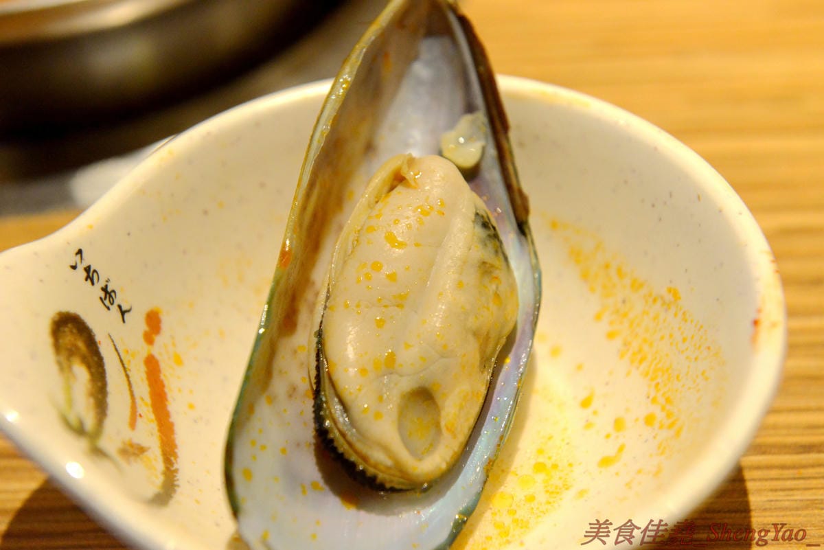 [台中梧棲]鍋全 日式涮涮鍋 – 梧棲新開幕的平價日式涮涮鍋,食材新鮮,價格平實,份量充足,飲料、冰品也是無限供應,6/9以前慶祝開幕消費全面85折。