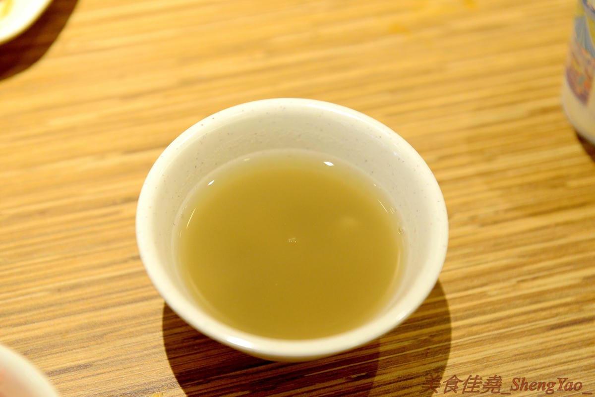 [台中梧棲]鍋全 日式涮涮鍋 – 梧棲新開幕的平價日式涮涮鍋,食材新鮮,價格平實,份量充足,飲料、冰品也是無限供應,6/9以前慶祝開幕消費全面85折。