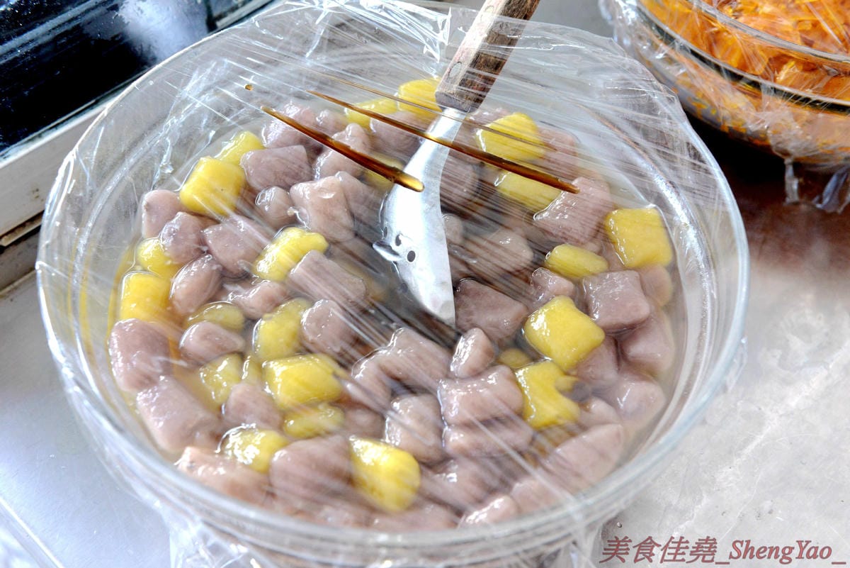 [台中梧棲]良的店 & 阿珠現打果汁 – 海線梧棲兩家好吃冰店,大推招牌芒果冰,芒果份量多,甜度又甜,價格便宜又大碗。(良的店已歇業)