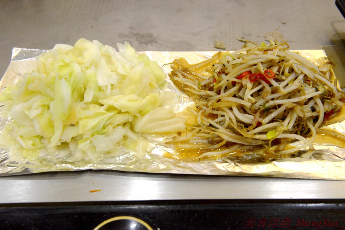 [台中沙鹿]饗樂鐵板燒 – 沙鹿新開幕的超人氣鐵板燒,平價消費,店內用餐享有白飯熱湯飲料無限供應,非常適合小資族和學生族群們。(已歇業)