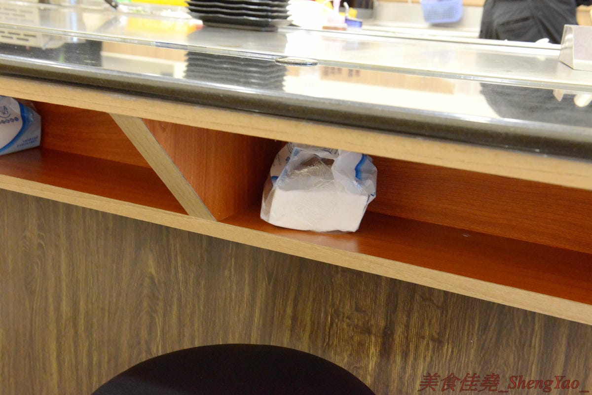 [台中沙鹿]饗樂鐵板燒 – 沙鹿新開幕的超人氣鐵板燒,平價消費,店內用餐享有白飯熱湯飲料無限供應,非常適合小資族和學生族群們。(已歇業)