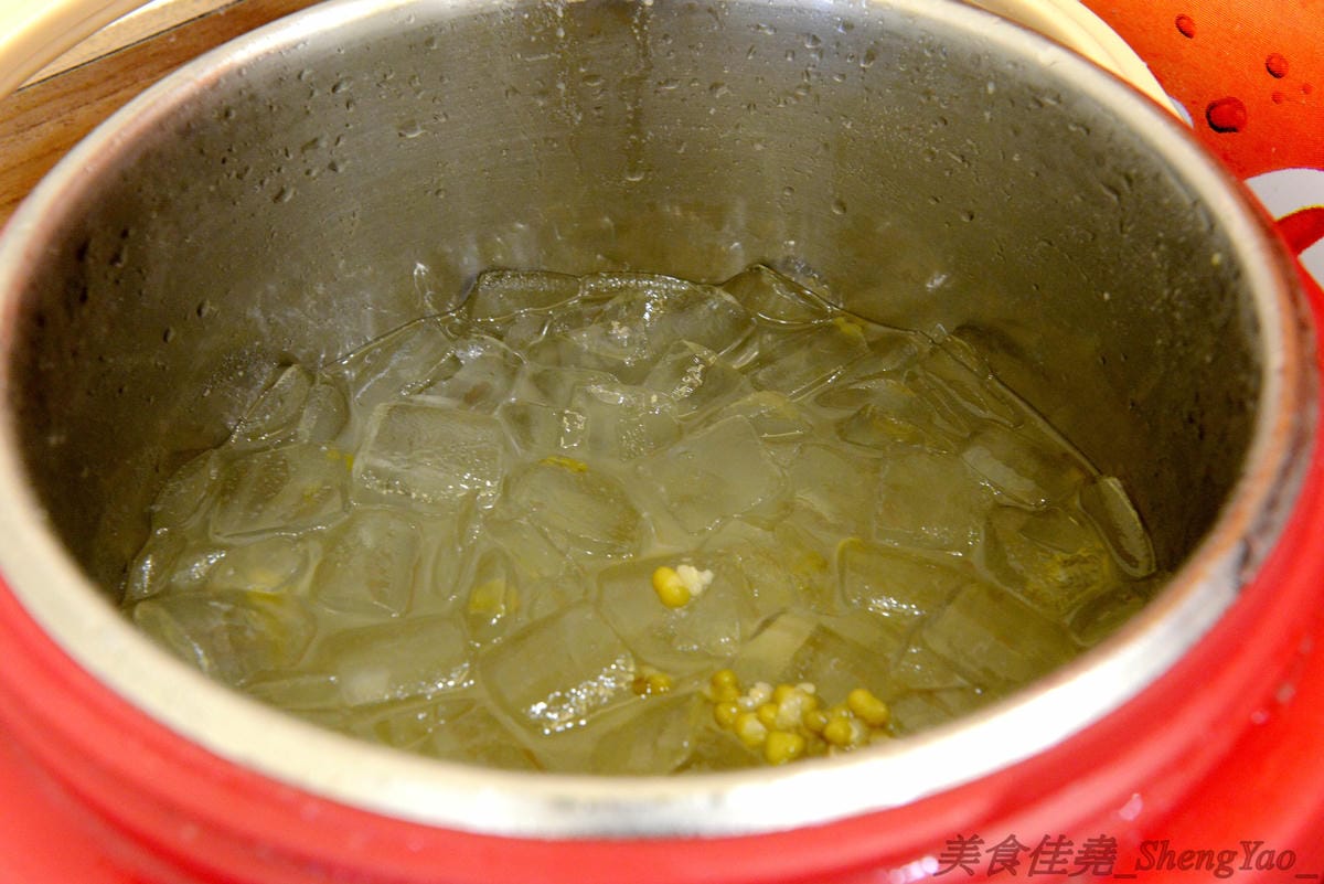 [台中沙鹿]饗樂鐵板燒 – 沙鹿新開幕的超人氣鐵板燒,平價消費,店內用餐享有白飯熱湯飲料無限供應,非常適合小資族和學生族群們。(已歇業)