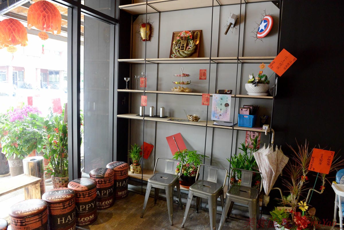 [台中梧棲]沐鐵板燒 – 梧棲第一家鐵板燒,7/16號開幕,價格平價,店內白飯、湯品和飲料皆無限供應,大推蔥爆鮮蚵、蝦仁等海鮮部份,好吃夠味很下飯。(7/16-7/31開幕期間用餐打卡粉絲團按讚送精緻小