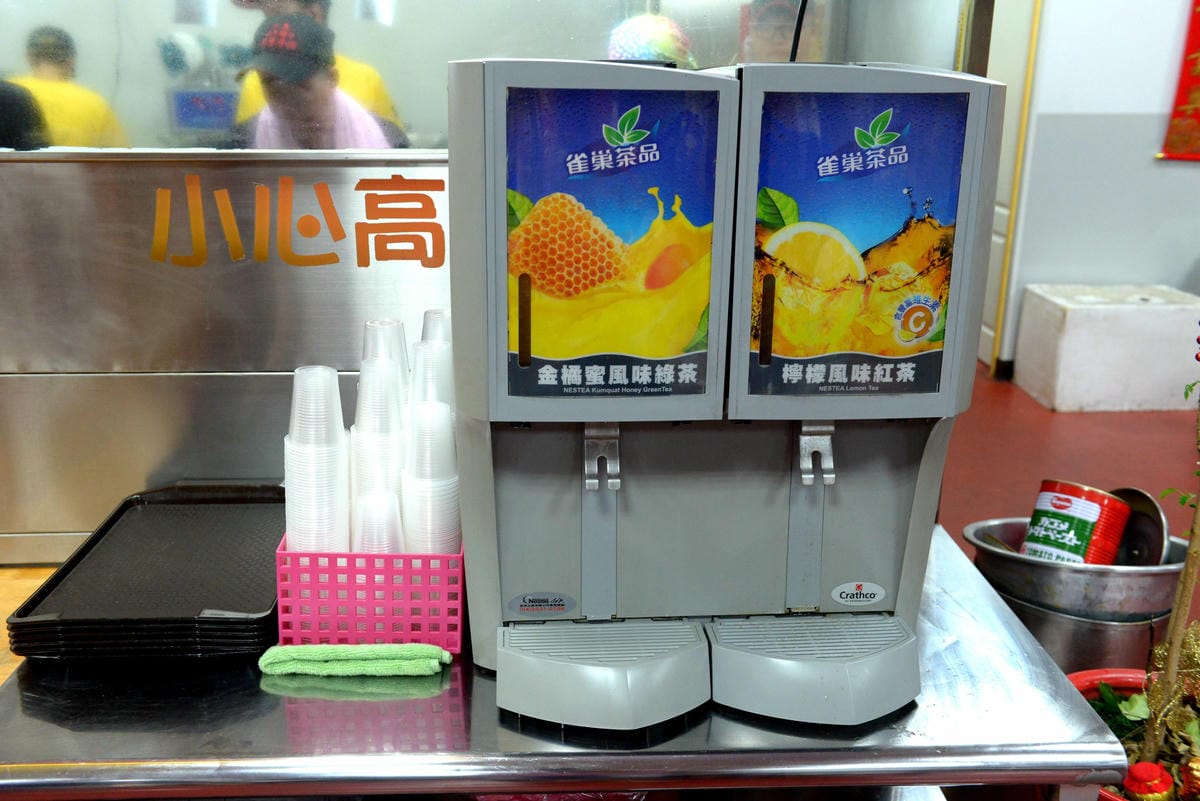 [台中沙鹿]沙鹿天橋旁來來牛排 – 沙鹿30年歷史的老牌牛排館,排餐平價好吃,用餐環境寬敞舒適又乾淨,服務態度積極,新推出16oz特厚厚牛只要350元 !!(店家邀約)