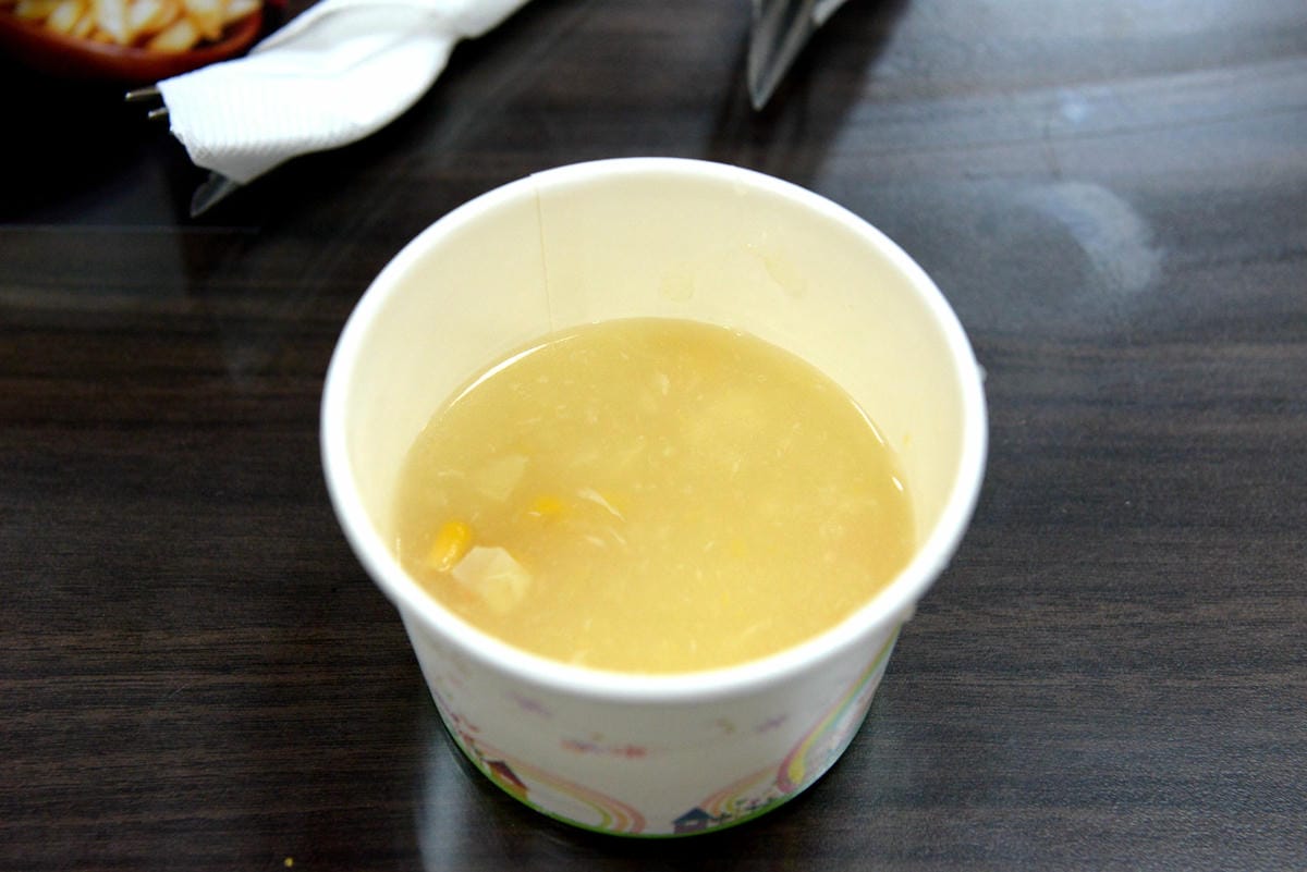 [台中沙鹿]沙鹿天橋旁來來牛排 – 沙鹿30年歷史的老牌牛排館,排餐平價好吃,用餐環境寬敞舒適又乾淨,服務態度積極,新推出16oz特厚厚牛只要350元 !!(店家邀約)