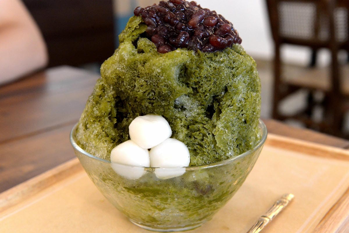 [台中清水]Yorimichi 順道菓子店 – 清水新開幕,台中海線第一家日式刨冰、泡芙專賣店,老闆娘放棄空姐職業遠赴日本學習甜點製作,店內日式刨冰和泡芙的口感及味道充滿驚奇,裝潢帶有淡淡復古氣