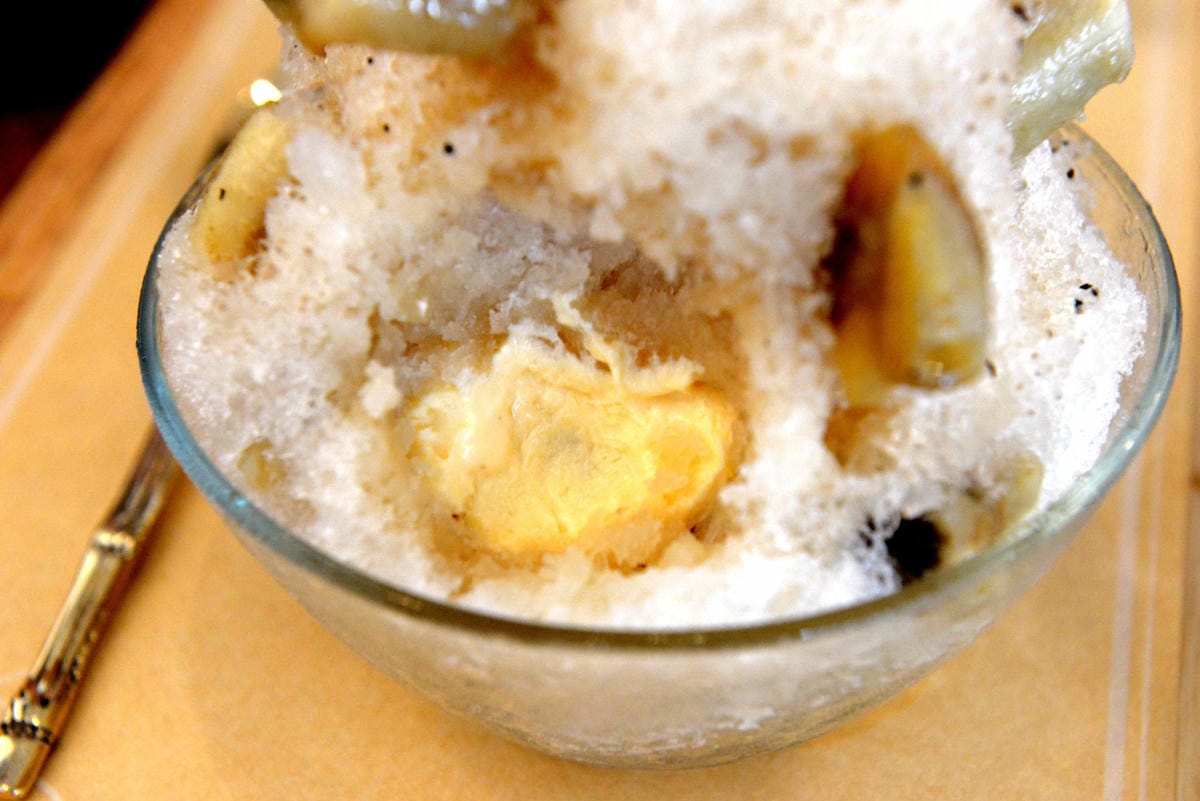 [台中清水]Yorimichi 順道菓子店 – 清水新開幕,台中海線第一家日式刨冰、泡芙專賣店,老闆娘放棄空姐職業遠赴日本學習甜點製作,店內日式刨冰和泡芙的口感及味道充滿驚奇,裝潢帶有淡淡復古氣