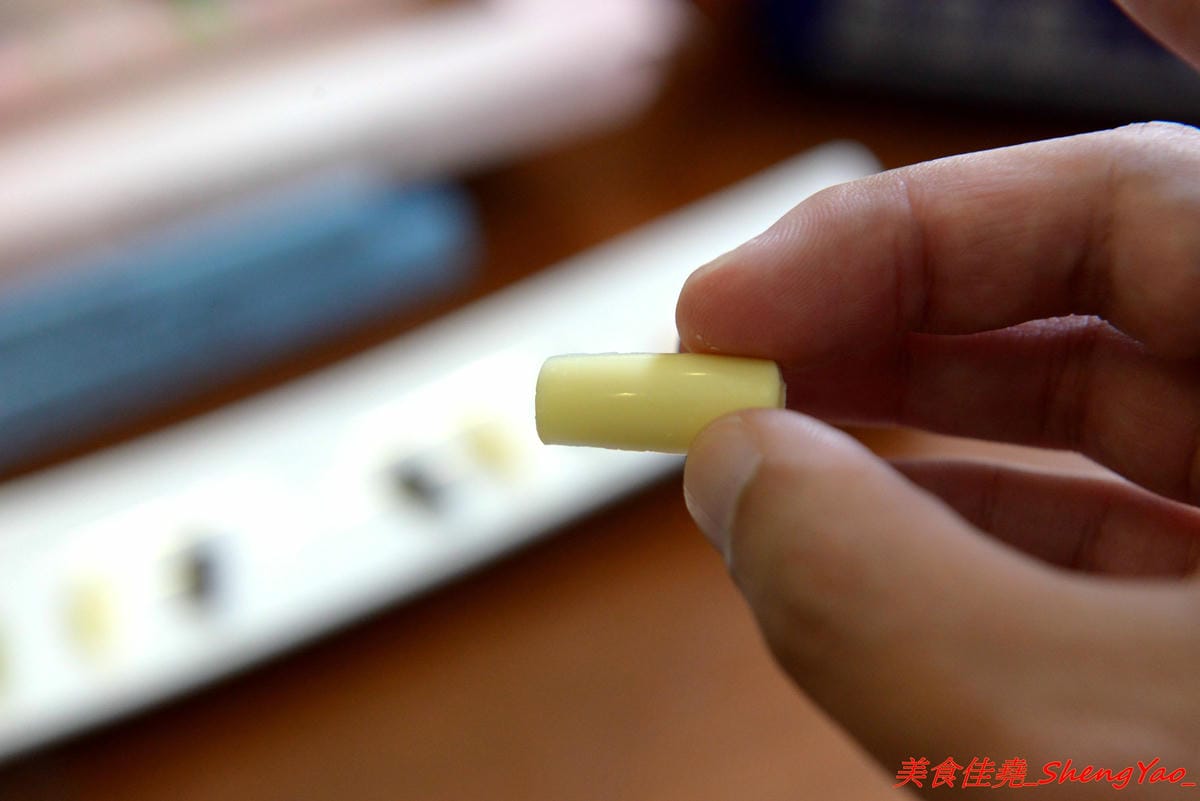 [台中大甲]台灣女神巧克力工房 – 台灣首款美甲造型的巧克力,女性族群量身打造,份量輕巧、熱量低,適合想吃巧克力但又怕吃太多會發胖的女生,目前還有推出中秋節禮盒(店家邀約)。