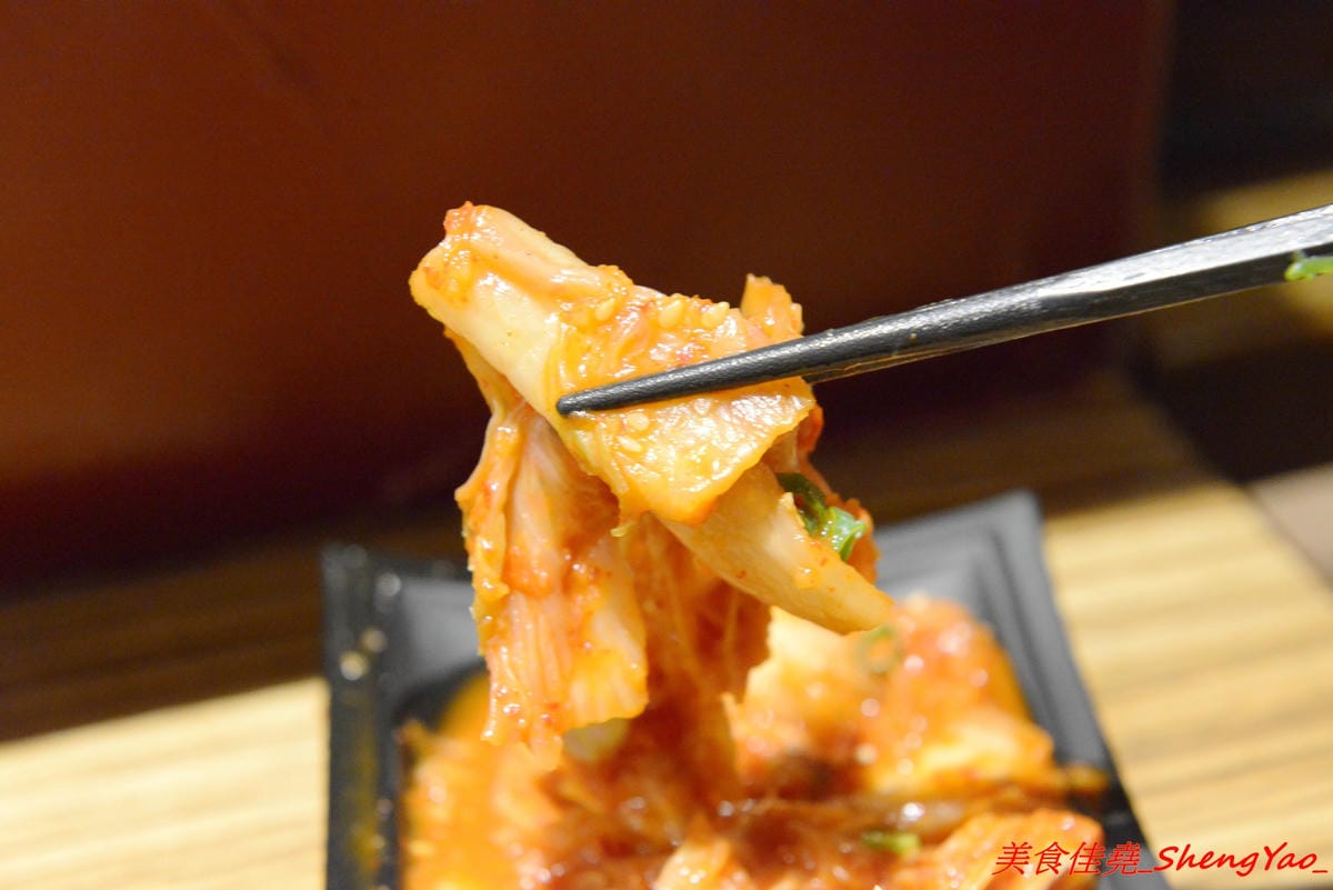 [台中大甲]豚將拉麵大甲日南店 – 大甲日南新開的高C/P值平價拉麵店,拉麵最便宜只要55元,湯頭水準不差,平日還可享有無限次加麵,位在日南火車站附近,吃完還可以逛古蹟日南車站、走走九張犁散