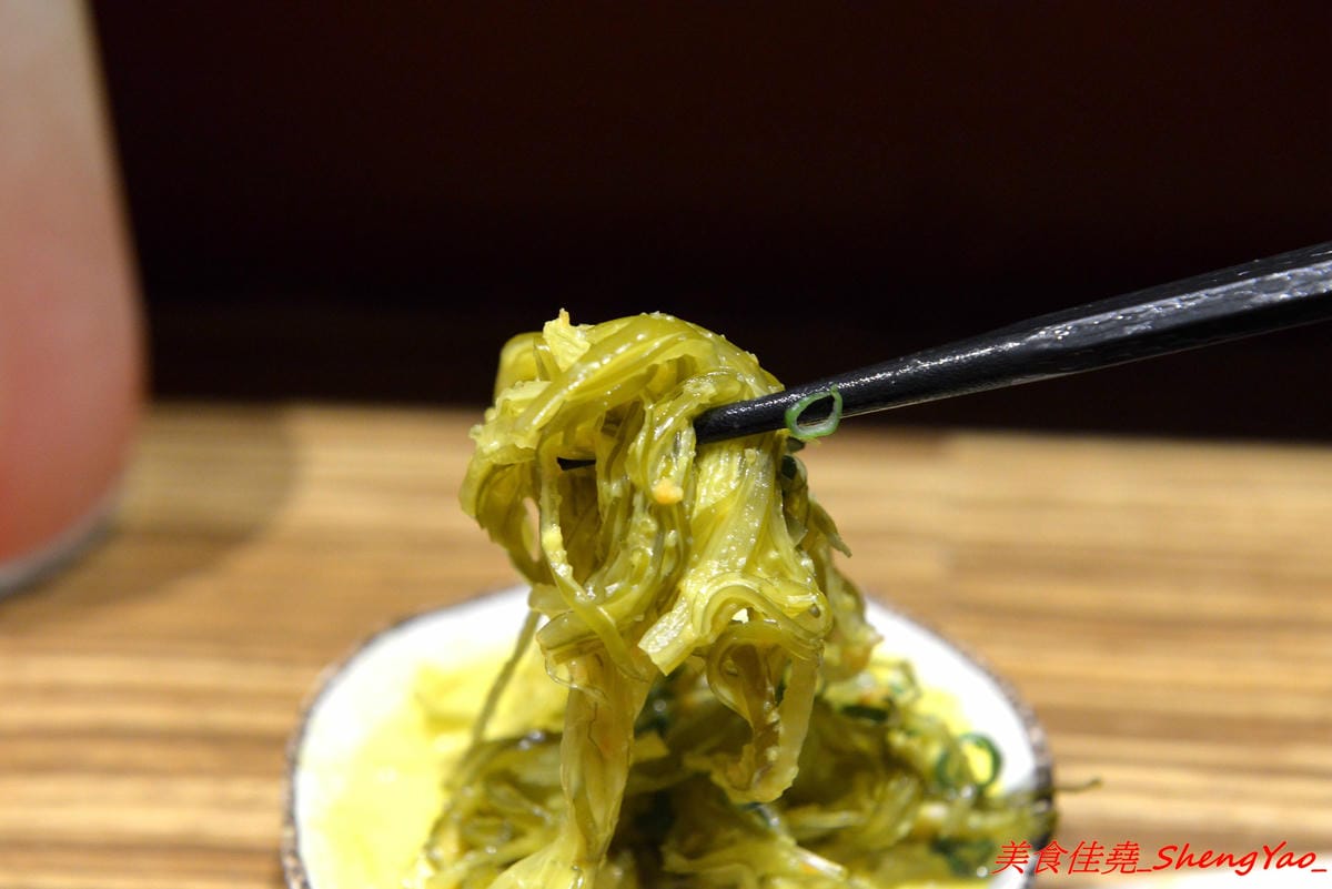 [台中大甲]豚將拉麵大甲日南店 – 大甲日南新開的高C/P值平價拉麵店,拉麵最便宜只要55元,湯頭水準不差,平日還可享有無限次加麵,位在日南火車站附近,吃完還可以逛古蹟日南車站、走走九張犁散