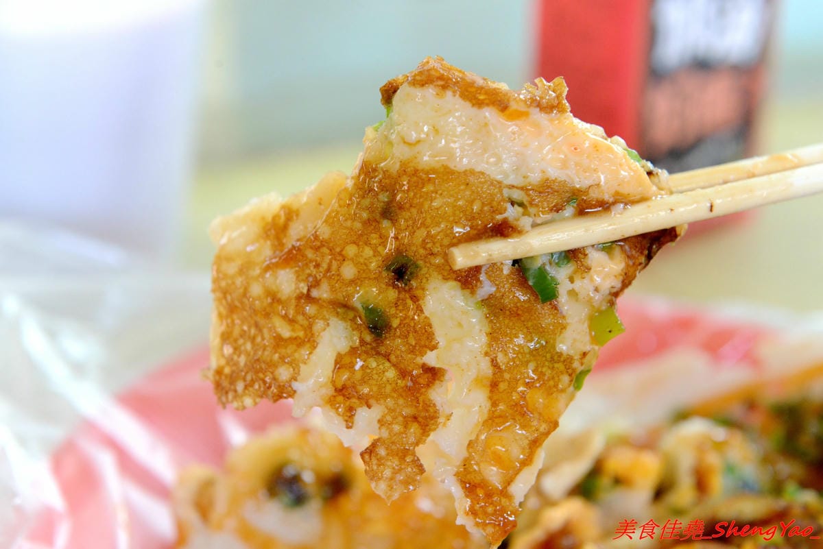 [台中清水]冠昇早點 – 清水34年歷史的中式早餐店,罕見的米漿糊手工蛋餅好滑嫩,店家自製肉粽35元餡料爆多,早上8點以後幾乎就賣光了。