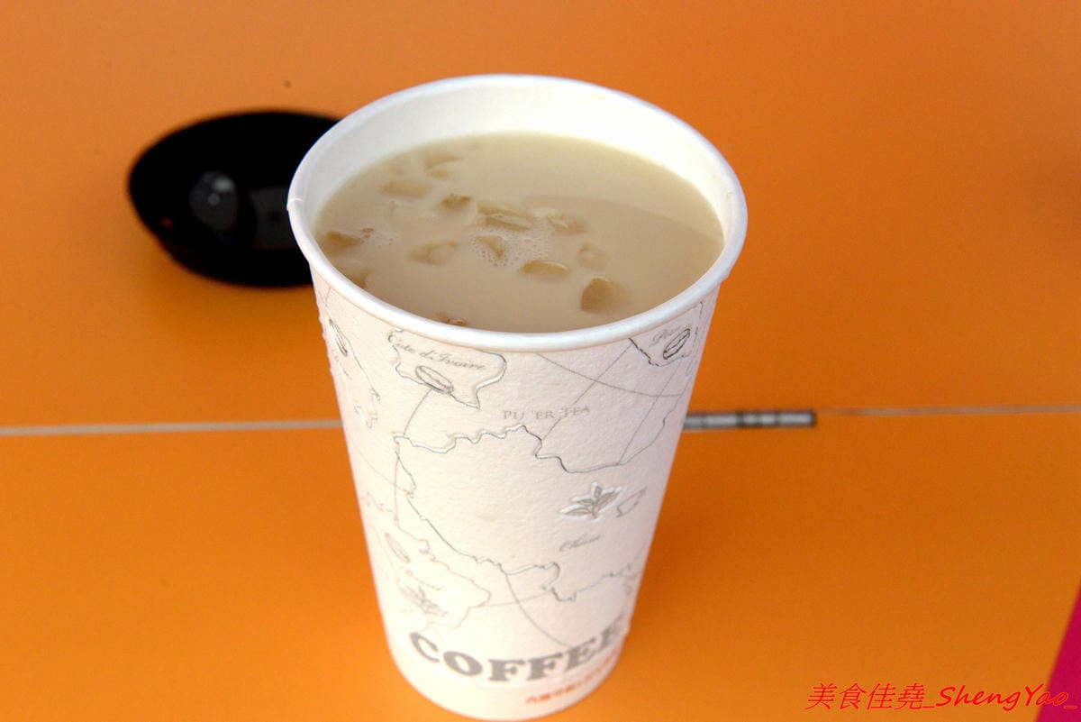 [台中清水]PD COFFEE 胖弟咖啡 – 懷抱夢想的行動咖啡車,有義式也有手沖,茶類使用台灣在地茶葉,紅茶和青茶可續杯,位在高美濕地上,邊喝邊看夕陽感覺很棒。(已歇業)
