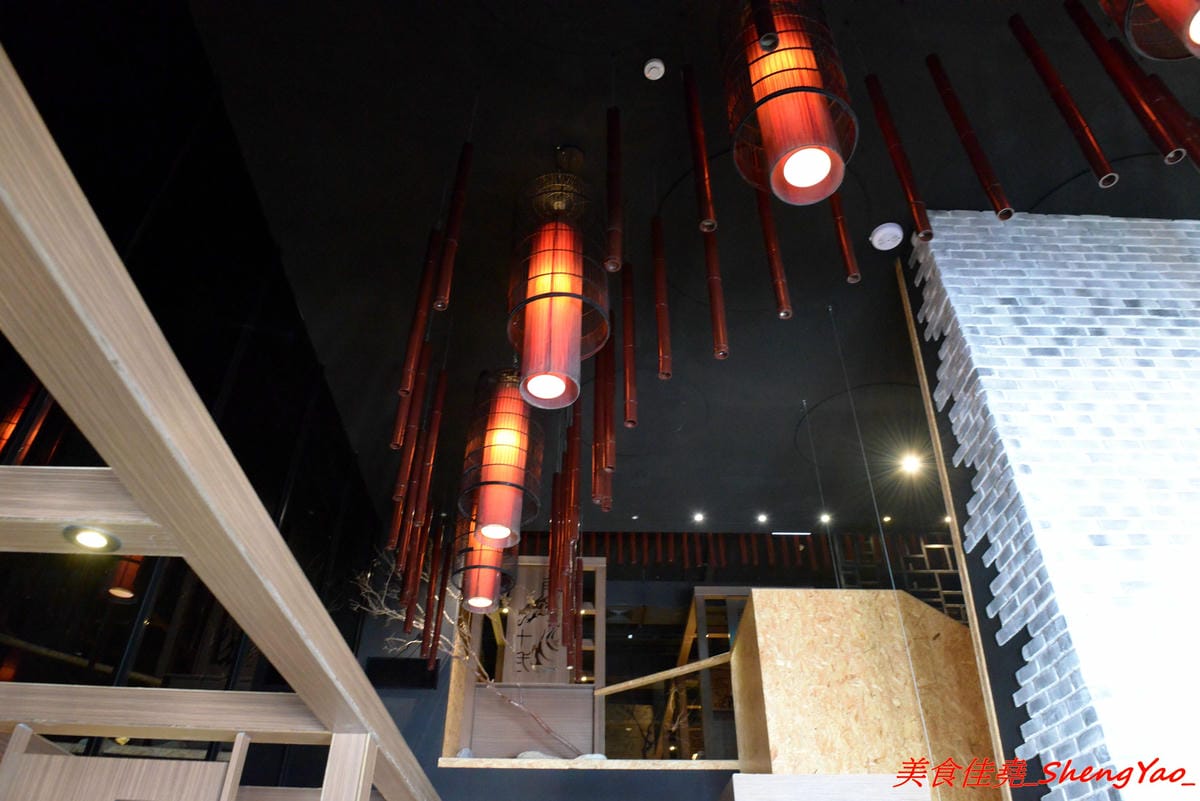 [台中沙鹿]十二段鍋物 – 彰化開上來的精緻鍋物餐廳,迷你版”輕井澤”,店內氣氛佳,用餐不限時間,東西還不錯吃,食材新鮮,價位也不會太貴,目前消費後填問券調查表就有送85折優待券一張。