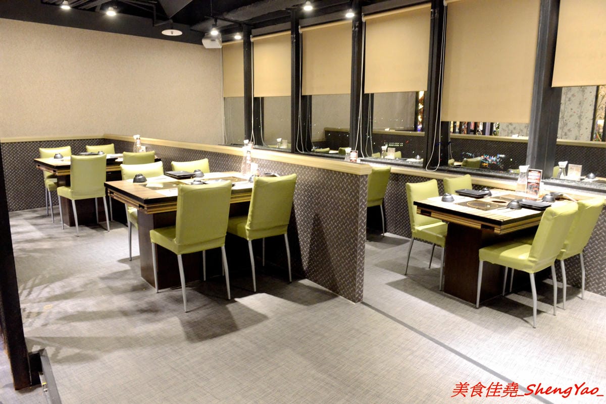 [基隆中正]魯山人和風壽喜鍋物 – 基隆好吃的壽喜燒鍋物吃到飽,海鮮食材新鮮、肉類品質不錯,自助吧東西豐富,相對價位合理,晚上還可以看夜景,聚餐好地方。(已歇業)