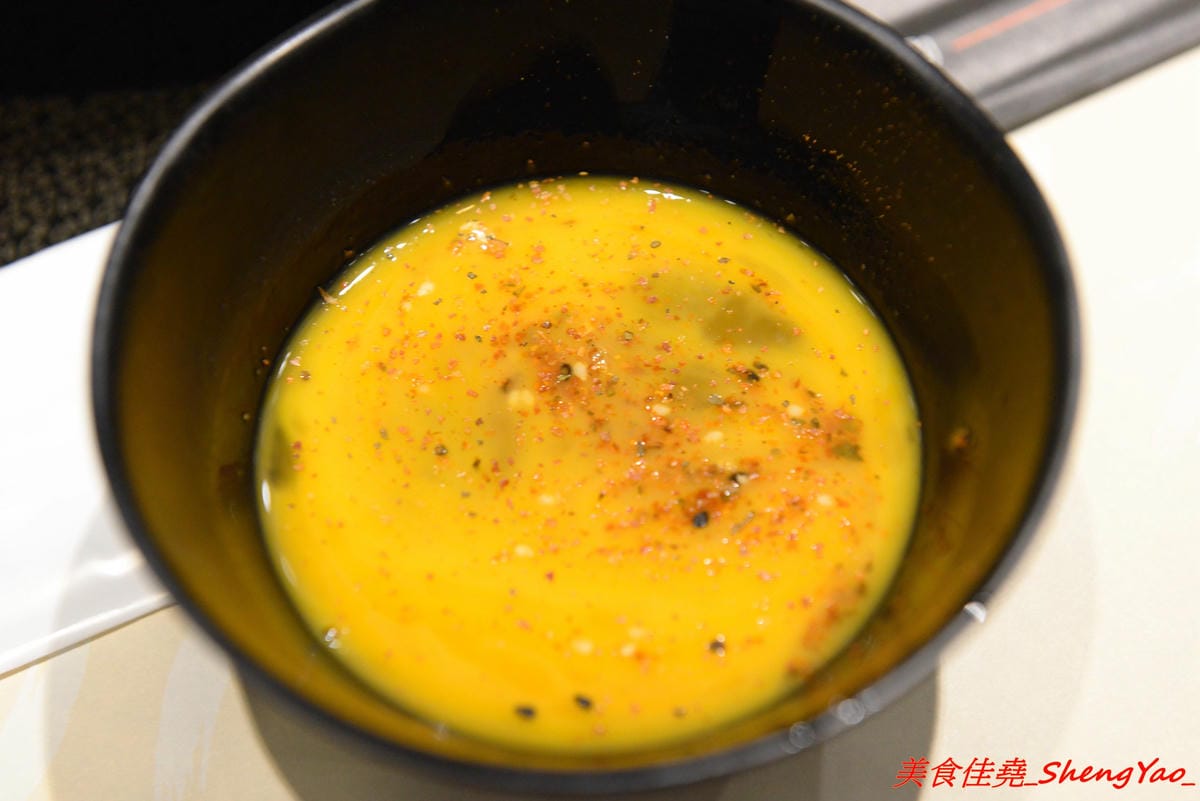 [基隆中正]魯山人和風壽喜鍋物 – 基隆好吃的壽喜燒鍋物吃到飽,海鮮食材新鮮、肉類品質不錯,自助吧東西豐富,相對價位合理,晚上還可以看夜景,聚餐好地方。(已歇業)