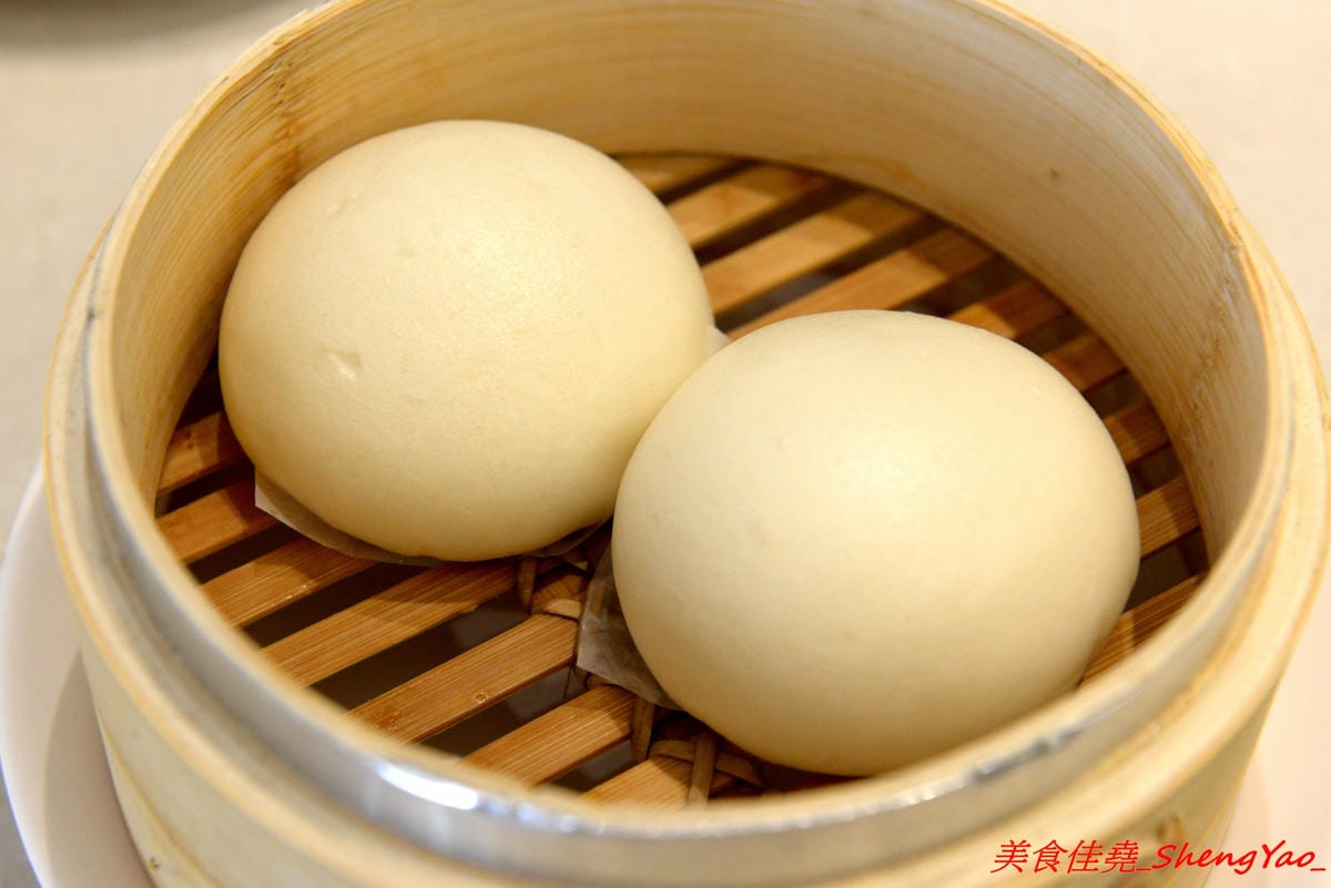 [台中西屯]銅鑼灣文記港式餐廳 – 台中又一新開幕的港式餐廳,師傅是香港人,餐點口味道地且還不錯吃,價位相當親民,位在老虎城附近,吃完剛好可以看電影。