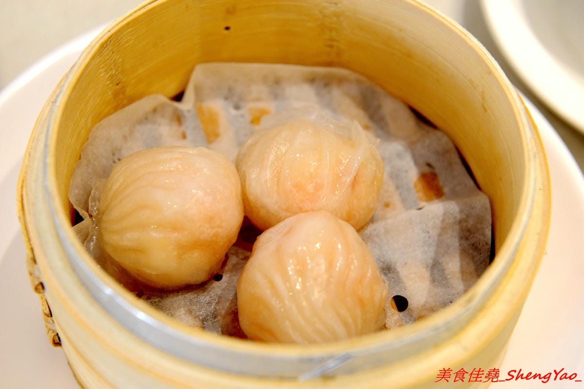 [台中西屯]銅鑼灣文記港式餐廳 – 台中又一新開幕的港式餐廳,師傅是香港人,餐點口味道地且還不錯吃,價位相當親民,位在老虎城附近,吃完剛好可以看電影。