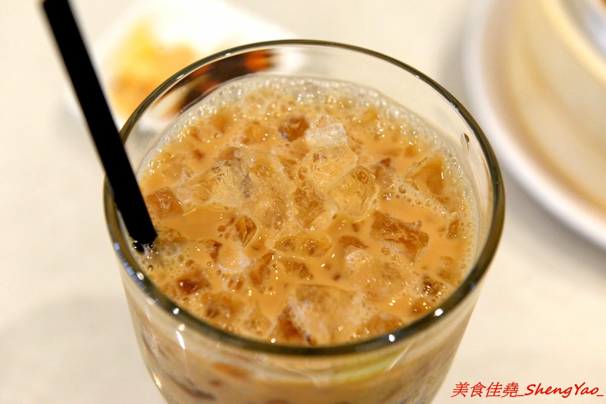 [台中西屯]銅鑼灣文記港式餐廳 – 台中又一新開幕的港式餐廳,師傅是香港人,餐點口味道地且還不錯吃,價位相當親民,位在老虎城附近,吃完剛好可以看電影。