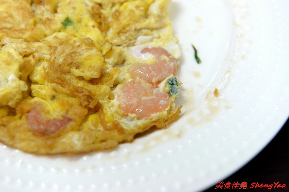 [台中沙鹿]鮮饌香精緻炒飯專賣店 – 靜宜商圈新開的炒飯專賣店,餐點種類非常多,老闆很有創意,光炒飯口味就多達近20種,店內有提供免費飲料,加麵加飯不加價,非常適合小資族和學生族群們。(店