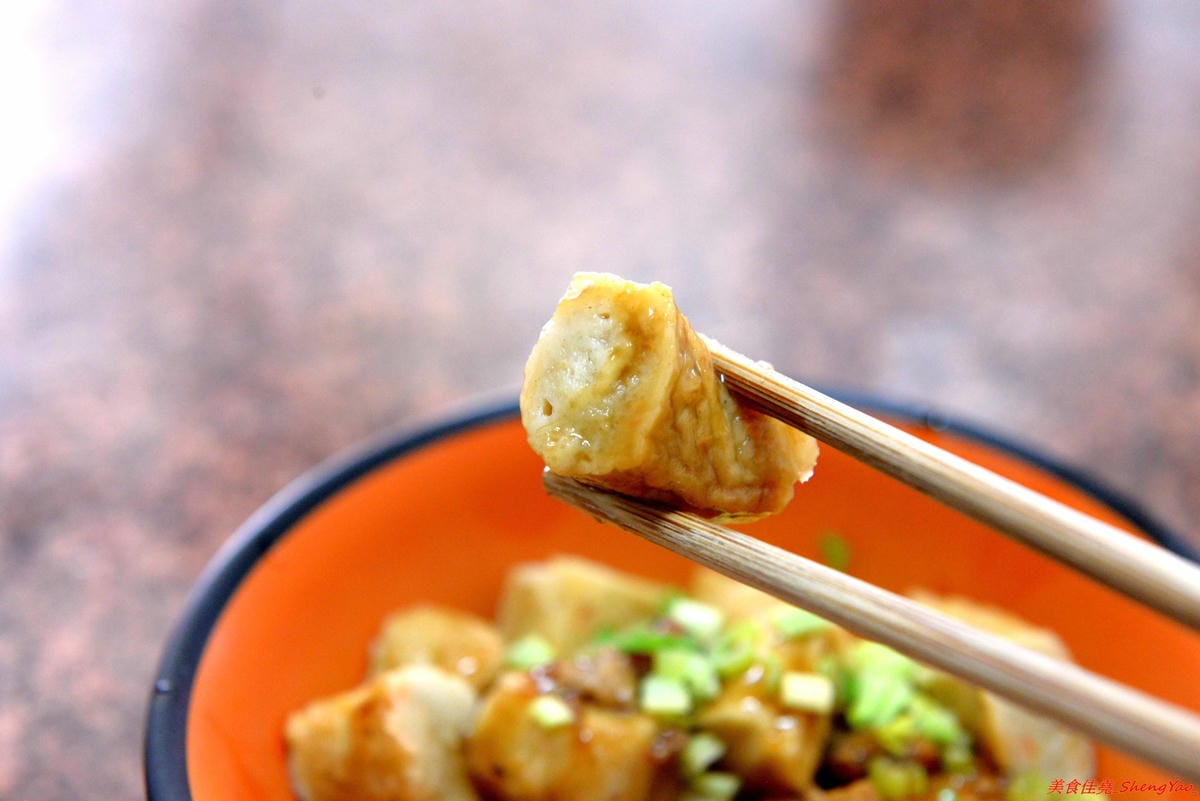 [台中梧棲]大庄肉圓 – 梧棲區公所旁40多年歷史的肉圓老店,口味和沙鹿肉圓不太相同,外皮不油、醬料對味,新推出肉圓蓋飯、肉圓蓋麵。
