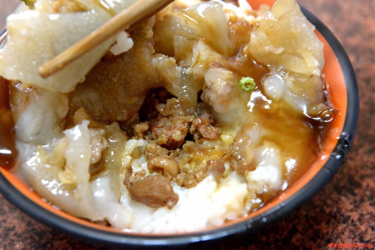 [台中梧棲]大庄肉圓 – 梧棲區公所旁40多年歷史的肉圓老店,口味和沙鹿肉圓不太相同,外皮不油、醬料對味,新推出肉圓蓋飯、肉圓蓋麵。